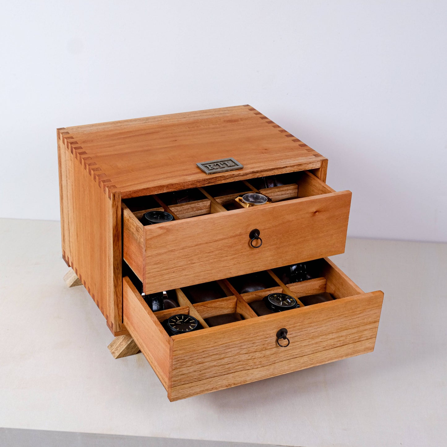 Watch Box for 16 Watches Mid Century Style Cedar Wood - Deferichs
