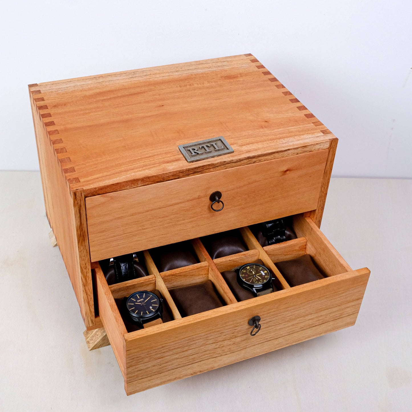 Watch Box for 16 Watches Mid Century Style Cedar Wood - Deferichs