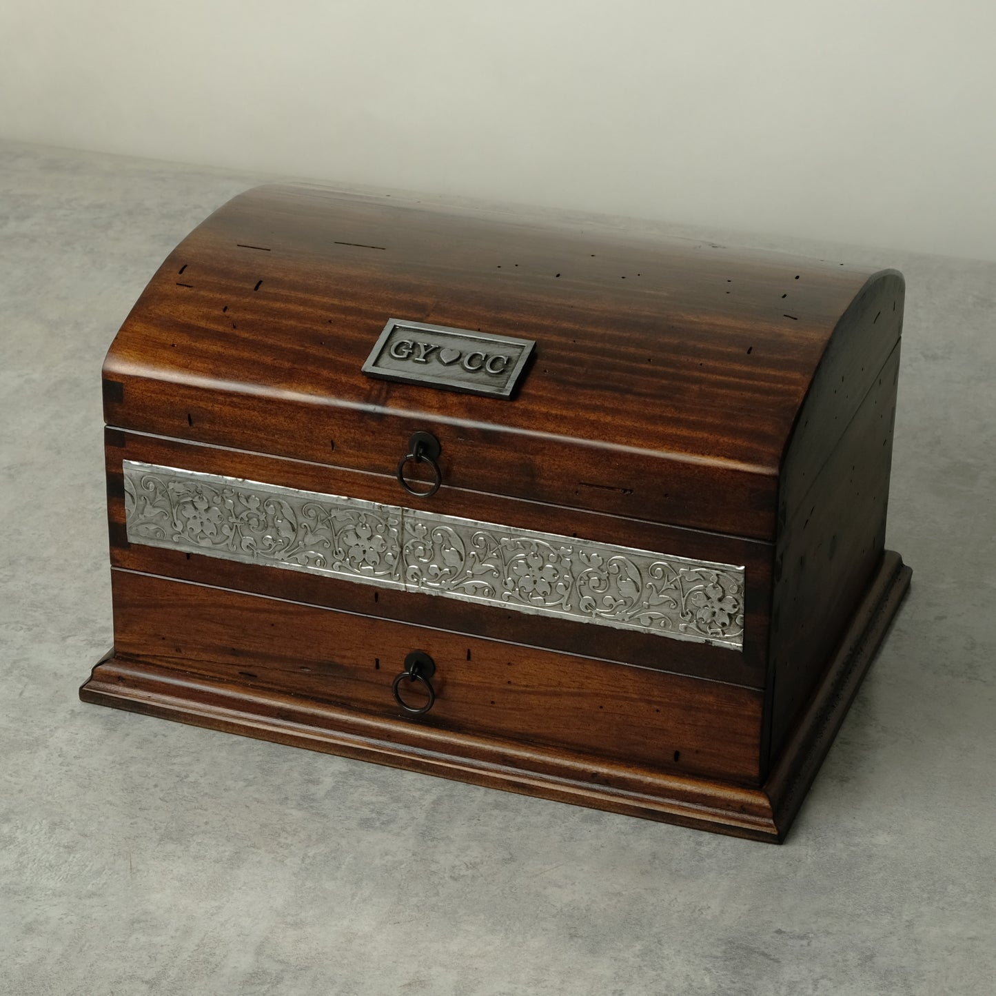 Personalized Curved Jewelry Box