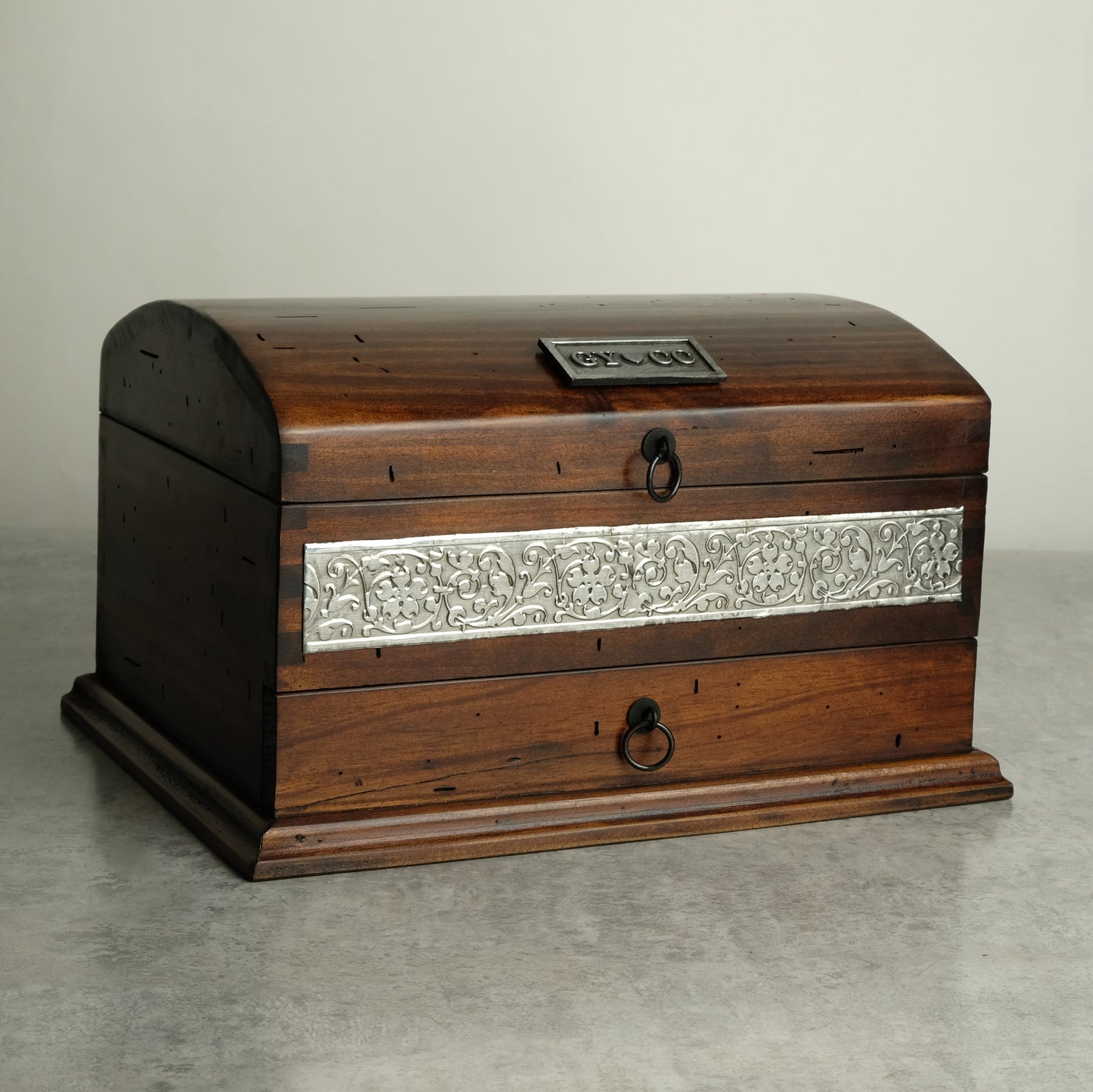 Personalized Curved Jewelry Box