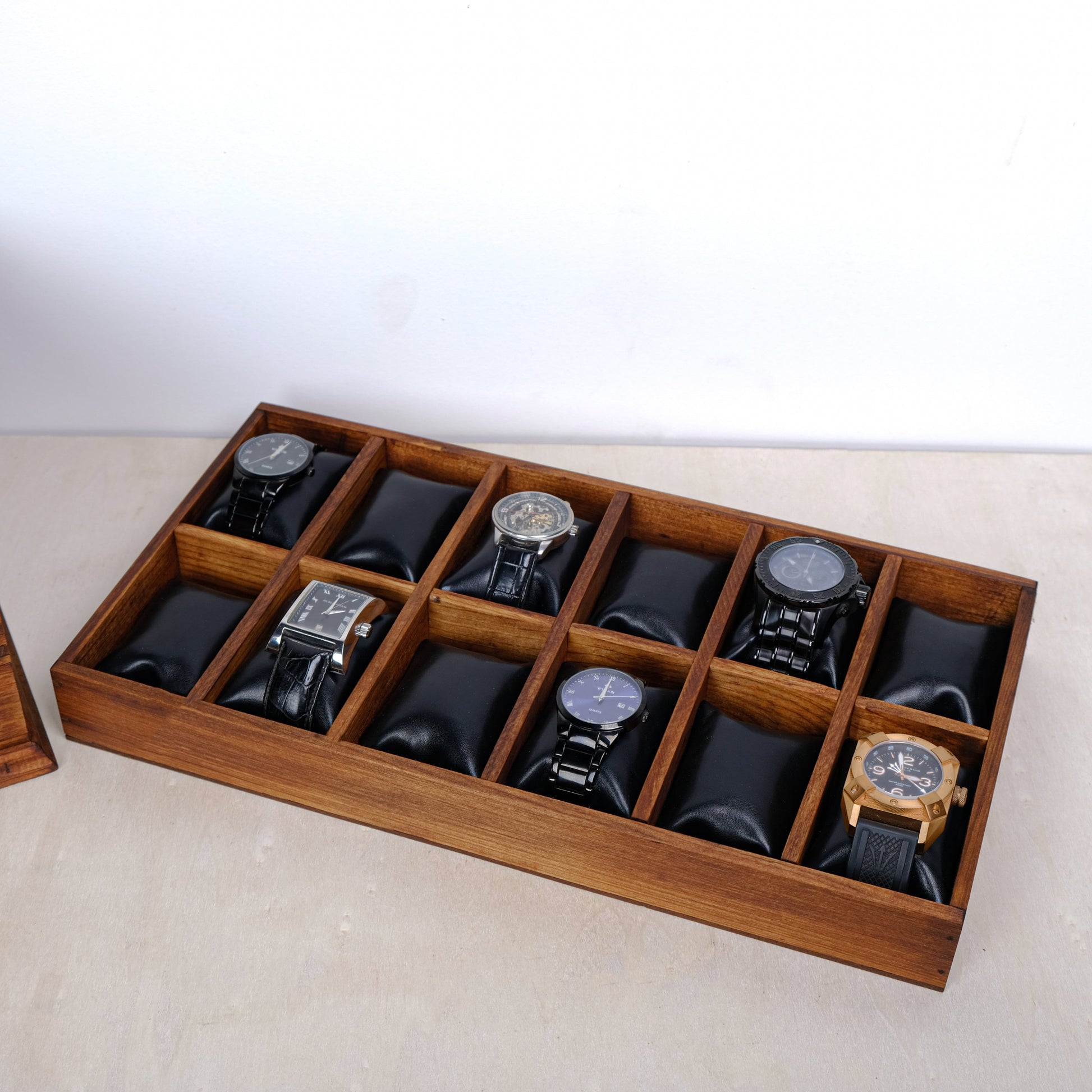 Oversized Watch Box for 12 Watches - Deferichs