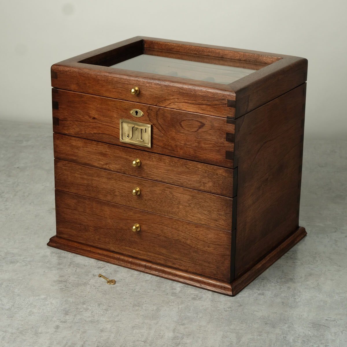 Premium Watch Box for 16 Watches with 3 Drawers and Lock | Hardwood - Deferichs