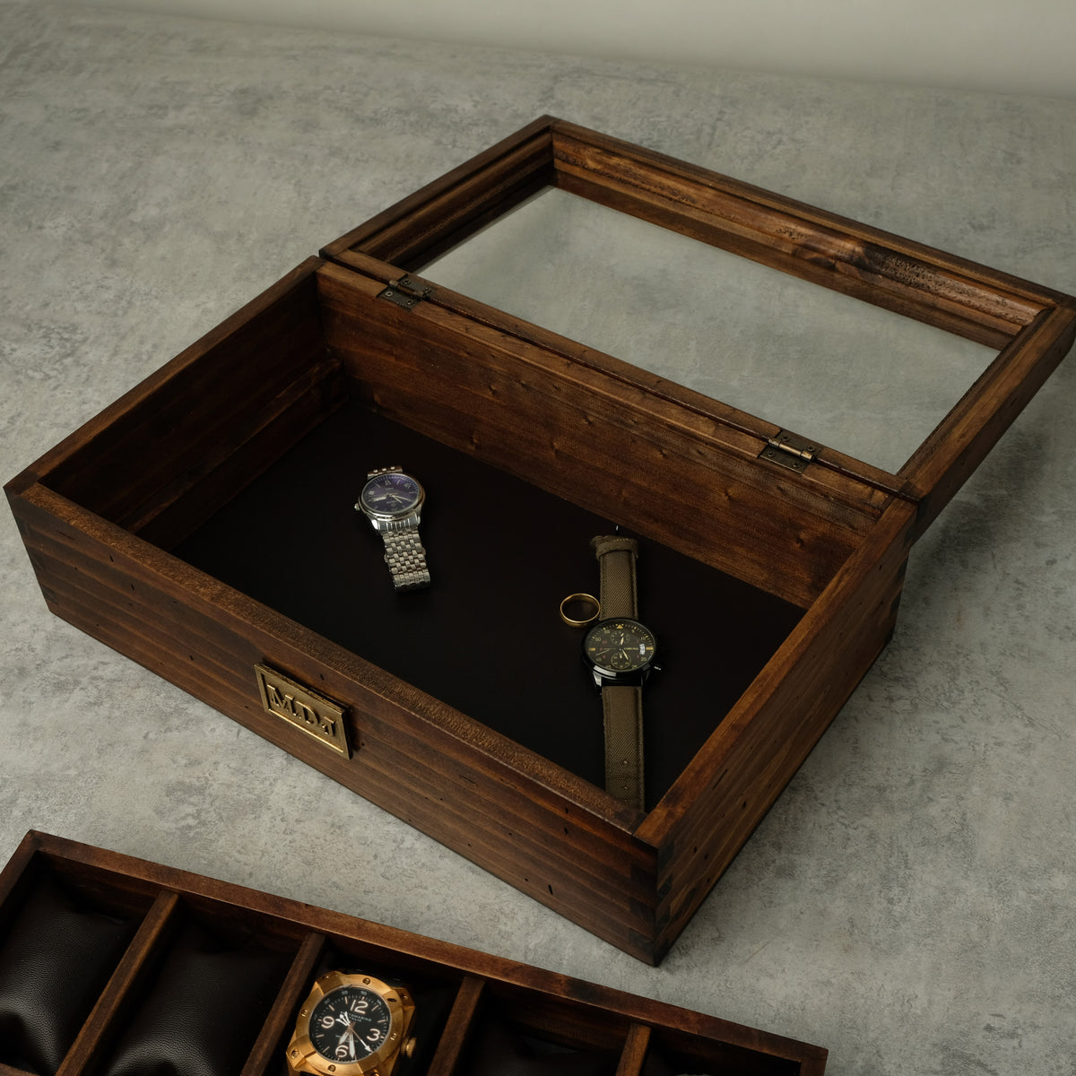 Watch Box for 10 Watches with Secret Compartment - Brass - Modern - Deferichs