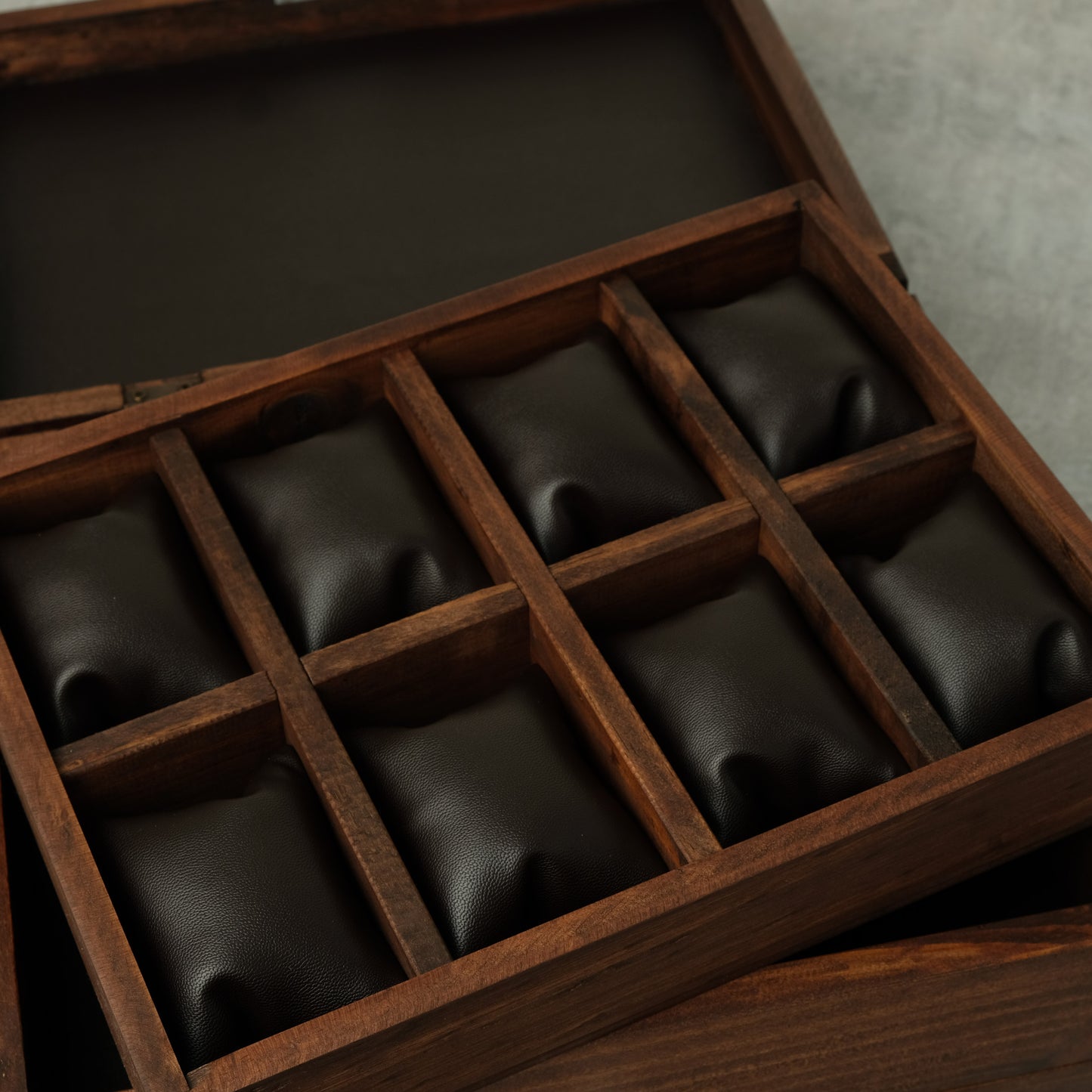 Modern Watch Box for 8 watches with Drawer