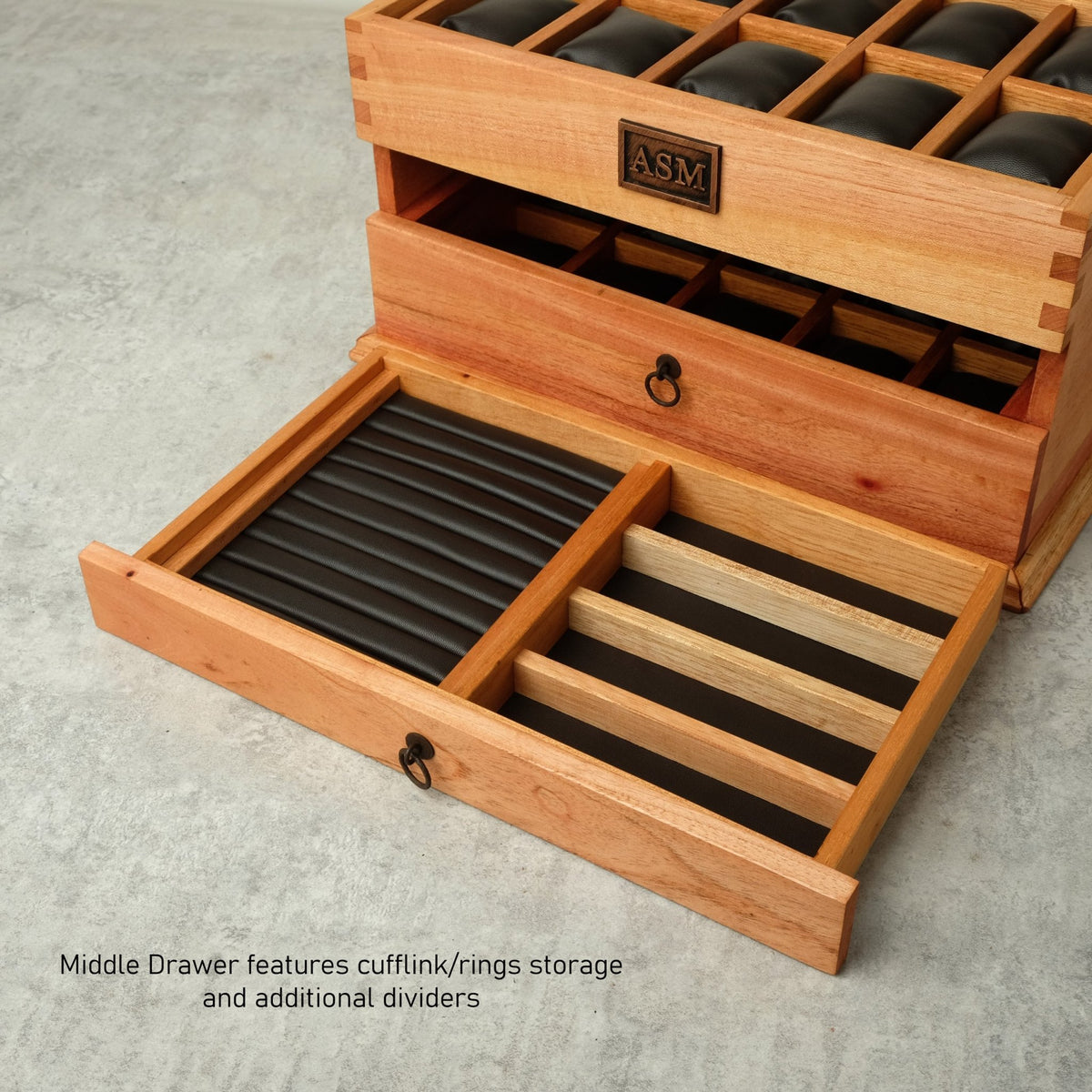 Large Cedar Watch Box for 20 Watches - Deferichs