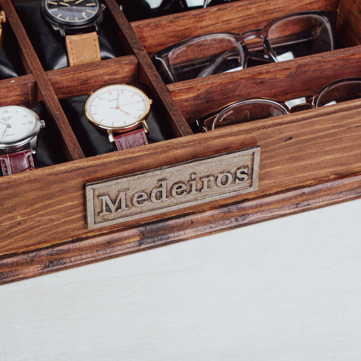 Watch Box and Sunglasses. No. 6-3 - Deferichs